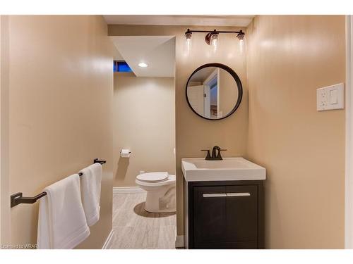 9 Toynbee Crescent, Kitchener, ON - Indoor Photo Showing Bathroom