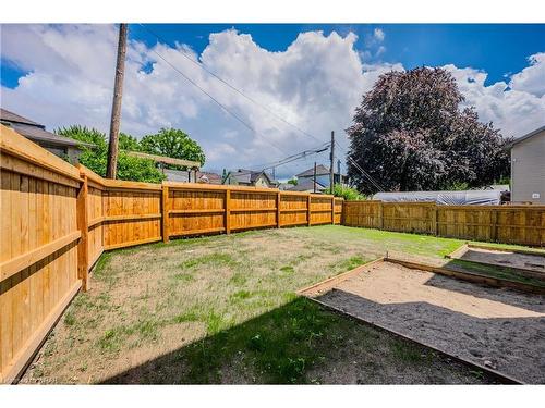 33 Albert Street, Cambridge, ON - Outdoor With Backyard