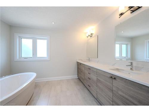 Lot 14-26 Carina Street, Kitchener, ON - Indoor Photo Showing Bathroom