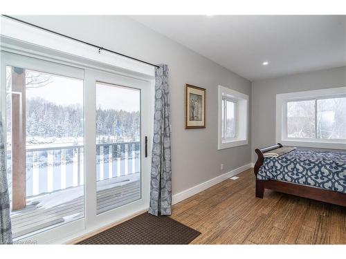 17 Deerhurst Highlands Drive, Huntsville, ON - Indoor Photo Showing Bedroom