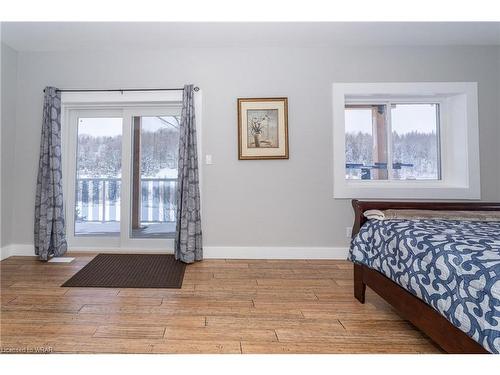 17 Deerhurst Highlands Drive, Huntsville, ON - Indoor Photo Showing Bedroom