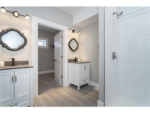 17 Deerhurst Highlands Drive, Huntsville, ON - Indoor Photo Showing Bathroom