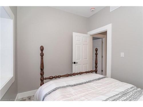 17 Deerhurst Highlands Drive, Huntsville, ON - Indoor Photo Showing Bedroom