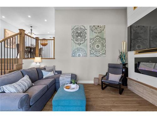 2648 Wilson Place, Innisfil, ON - Indoor Photo Showing Living Room With Fireplace