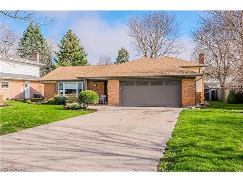 8 Croyden Place, Waterloo, ON - Outdoor With Facade