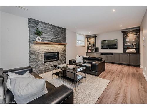 8 Croyden Place, Waterloo, ON - Indoor Photo Showing Living Room With Fireplace