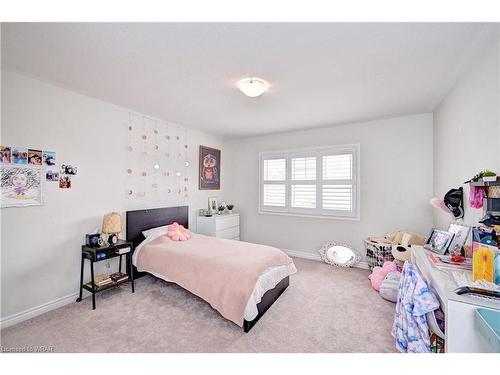 40 Compass Trail, Cambridge, ON - Indoor Photo Showing Bedroom