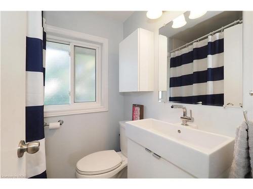 623 Guelph Street, Kitchener, ON - Indoor Photo Showing Bathroom