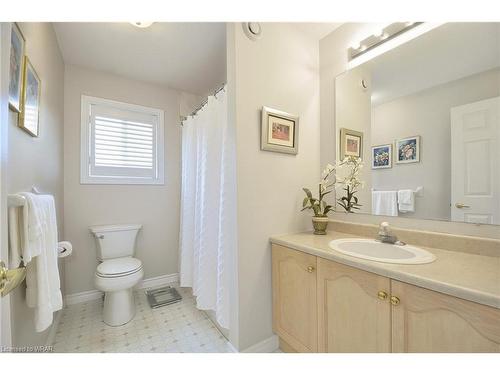 106 Dunadry Lane, Freelton, ON - Indoor Photo Showing Bathroom