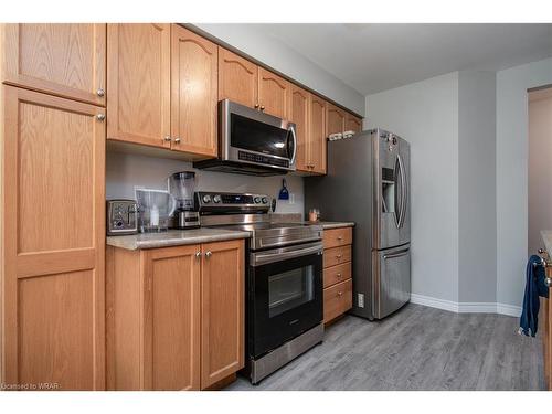 776 Paris Boulevard, Waterloo, ON - Indoor Photo Showing Kitchen