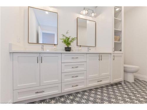 25 High Street, Drayton, ON - Indoor Photo Showing Bathroom