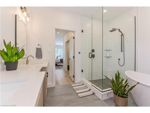 25 High Street, Drayton, ON - Indoor Photo Showing Bathroom