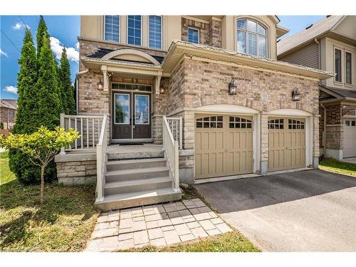 599 Pinery Trail, Waterloo, ON - Outdoor With Facade