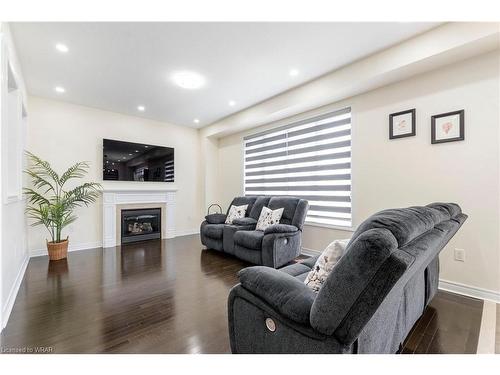 599 Pinery Trail, Waterloo, ON - Indoor Photo Showing Living Room With Fireplace