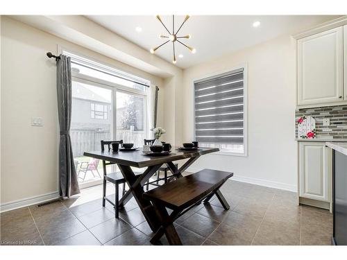 599 Pinery Trail, Waterloo, ON - Indoor Photo Showing Dining Room