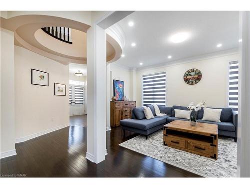 599 Pinery Trail, Waterloo, ON - Indoor Photo Showing Living Room