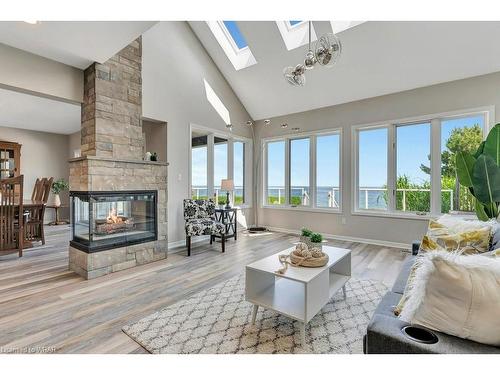 134 Olive Street, Grimsby, ON - Indoor Photo Showing Living Room With Fireplace