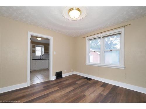 130 Bridgeport Road E, Waterloo, ON - Indoor Photo Showing Other Room