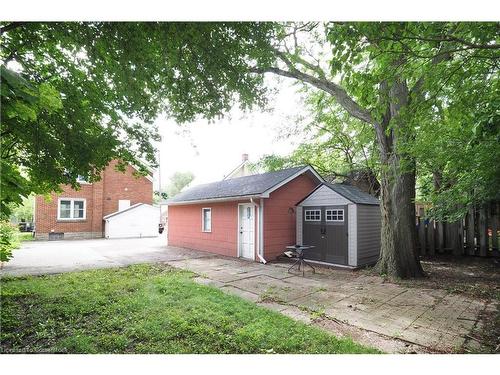 130 Bridgeport Road E, Waterloo, ON - Outdoor