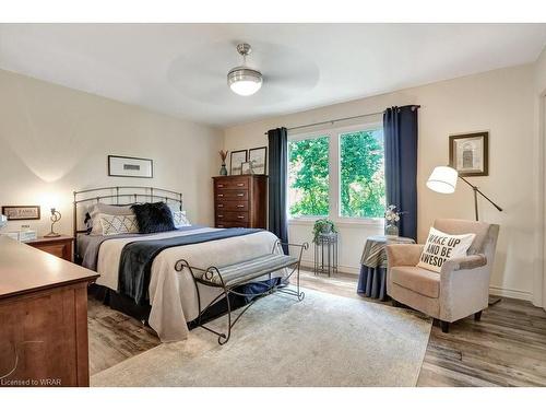 1276 Swan Street, Ayr, ON - Indoor Photo Showing Bedroom