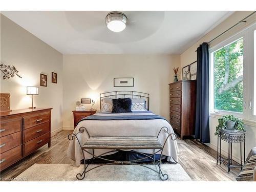 1276 Swan Street, Ayr, ON - Indoor Photo Showing Bedroom