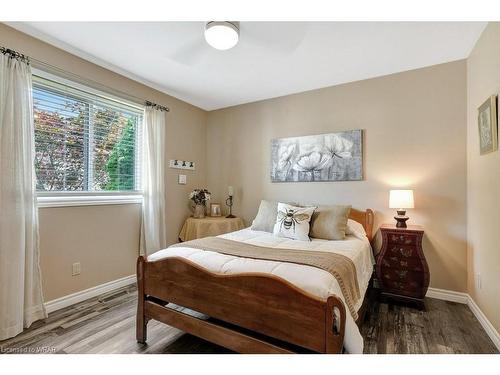 1276 Swan Street, Ayr, ON - Indoor Photo Showing Bedroom