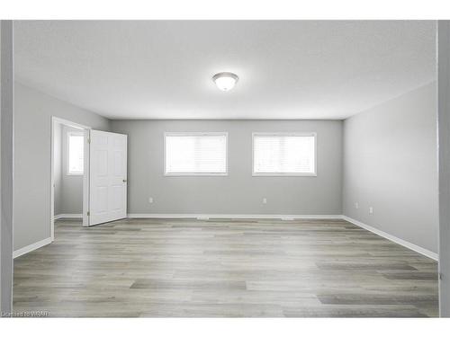 574 Alberta Avenue, Woodstock, ON - Indoor Photo Showing Other Room