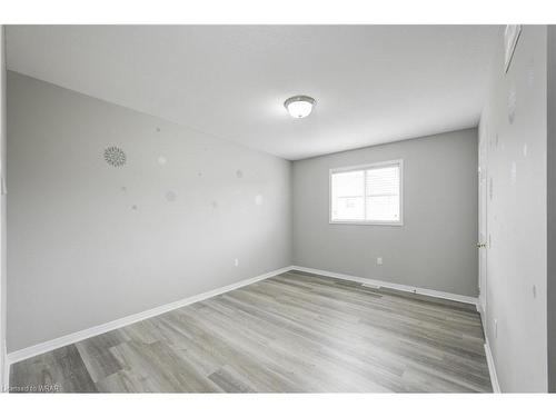 574 Alberta Avenue, Woodstock, ON - Indoor Photo Showing Other Room