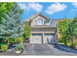 618 Thomas Slee Drive  Kitchener, ON N2P 2Y8