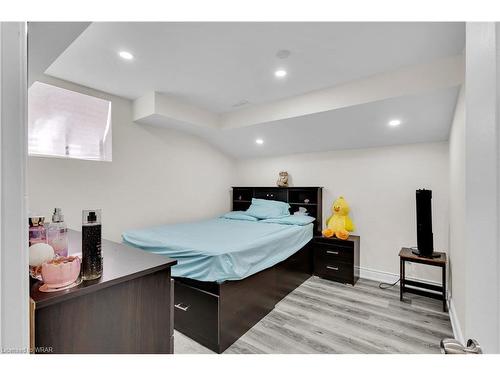 618 Thomas Slee Drive, Kitchener, ON - Indoor Photo Showing Bedroom