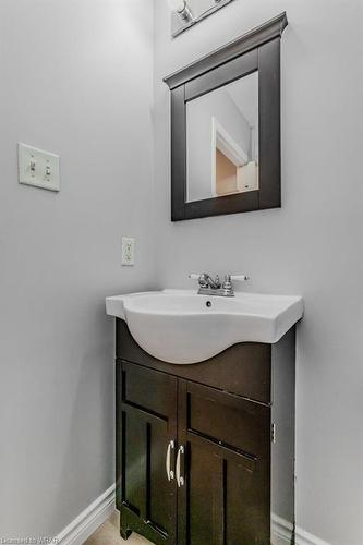 732 Angler Way, Waterloo, ON - Indoor Photo Showing Bathroom