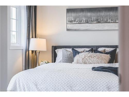 919 Hannah Avenue S, Listowel, ON - Indoor Photo Showing Bedroom