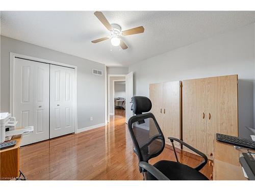 170 Benvenuto Crescent, Hamilton, ON - Indoor Photo Showing Gym Room