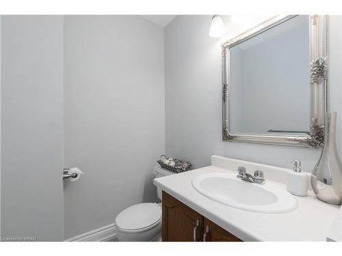 78 James Street, Barrie, ON - Indoor Photo Showing Bathroom