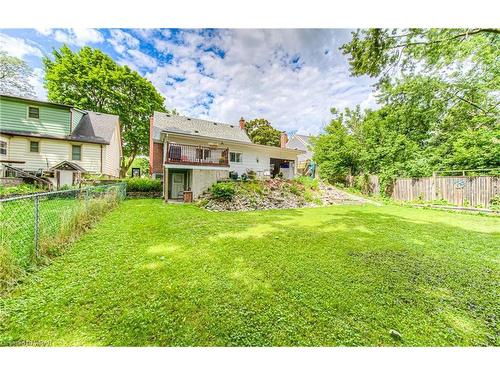 54 Roslin Avenue S, Waterloo, ON - Outdoor