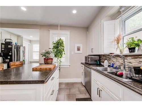 178-180 Samuel Street, Kitchener, ON - Indoor Photo Showing Kitchen With Double Sink