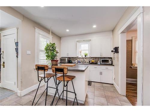 178-180 Samuel Street, Kitchener, ON - Indoor Photo Showing Kitchen