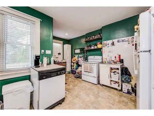 178-180 Samuel Street, Kitchener, ON - Indoor Photo Showing Laundry Room