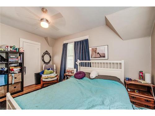 178-180 Samuel Street, Kitchener, ON - Indoor Photo Showing Bedroom