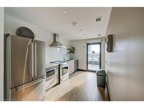 3102-60 Charles Street W, Kitchener, ON - Indoor Photo Showing Kitchen With Stainless Steel Kitchen