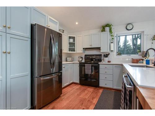 52 Water Street E, Elora, ON - Indoor Photo Showing Kitchen