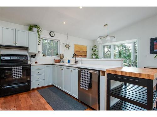 52 Water Street E, Elora, ON - Indoor Photo Showing Kitchen