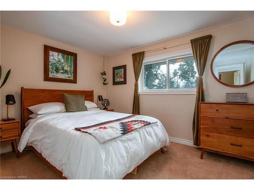 52 Water Street E, Elora, ON - Indoor Photo Showing Bedroom