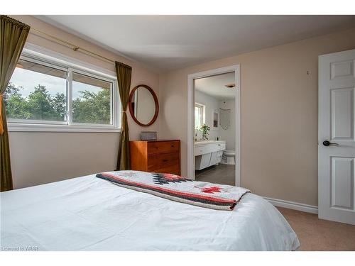 52 Water Street E, Elora, ON - Indoor Photo Showing Bedroom