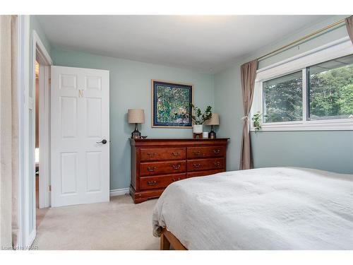 52 Water Street E, Elora, ON - Indoor Photo Showing Bedroom