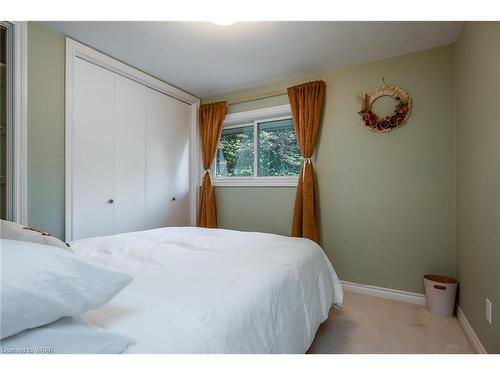 52 Water Street E, Elora, ON - Indoor Photo Showing Bedroom