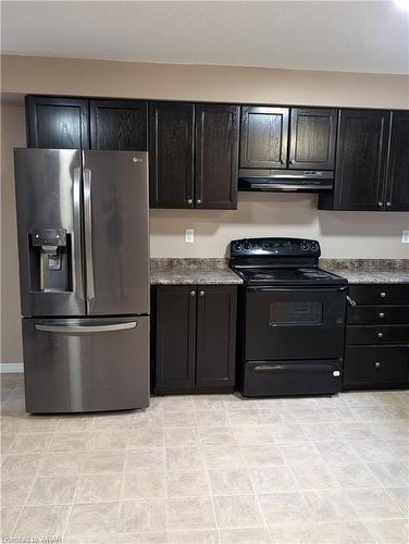 15C-1941 Ottawa Street S, Kitchener, ON - Indoor Photo Showing Kitchen