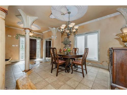 74 Forest Edge Trail, Kitchener, ON - Indoor Photo Showing Dining Room