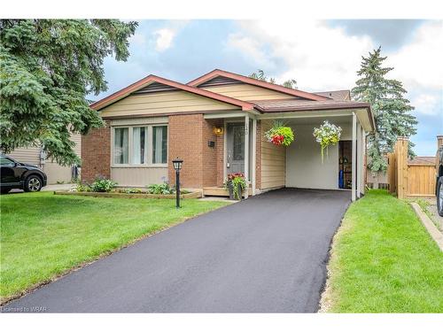 140 Broken Oak Crescent, Kitchener, ON - Outdoor With Facade