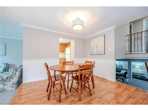 140 Broken Oak Crescent, Kitchener, ON - Indoor Photo Showing Dining Room